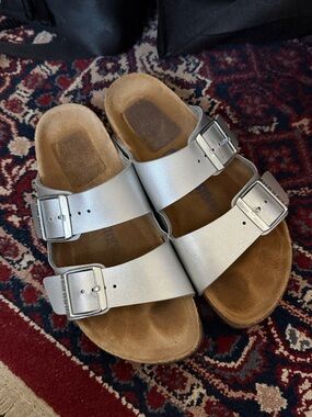 Silver Birkenstock Arizona Double-Buckle Slide Sandals size 38 / 7 7.5